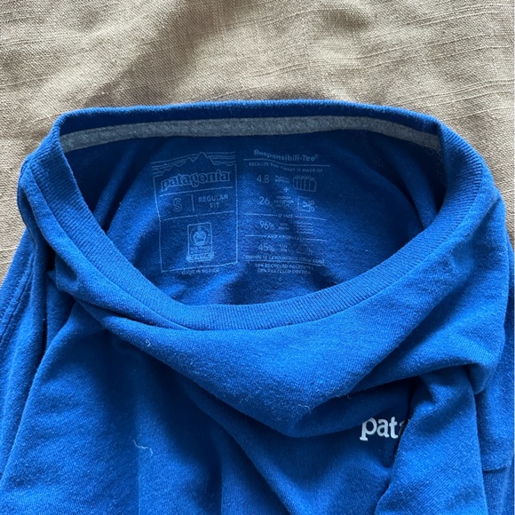 Patagonia long sleeve shirt - Picture 3 of 3